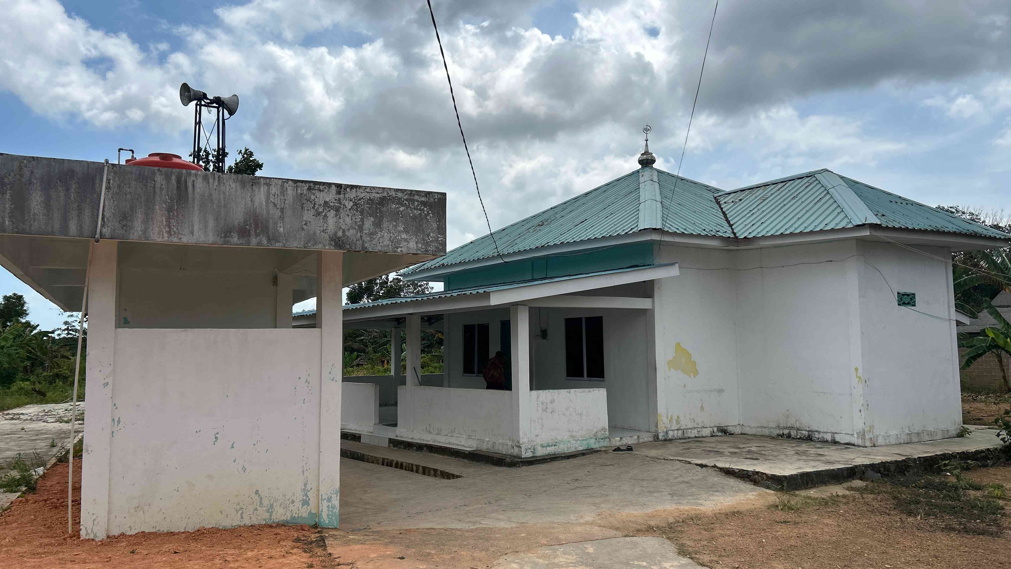 SURAU BAITUL MUSTANIR